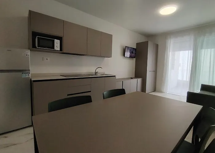 Apartment Stylish Flat With Terrace For Your In *